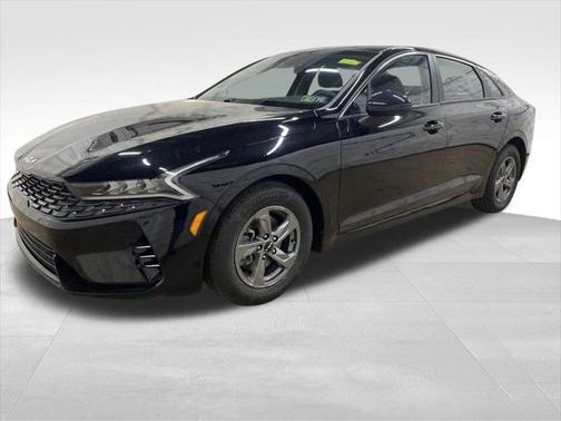 2022 Kia K5 LXS