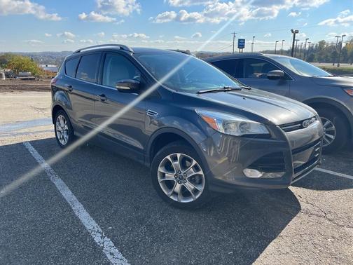Photo 2 of 3 of 2016 Ford Escape Titanium