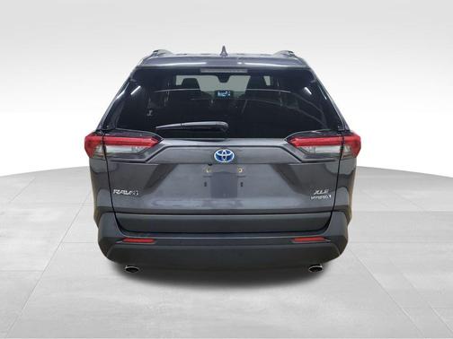 2021 Toyota RAV4 Hybrid XLE Premium