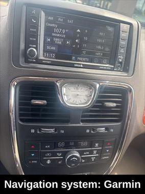 2015 Chrysler Town & Country Limited Platinum