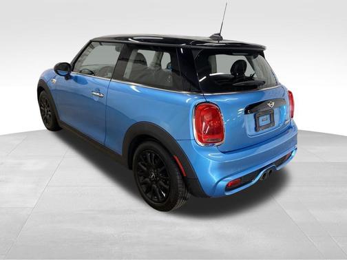 Electric Blue Metallic 2016 MINI Hardtop Cooper S