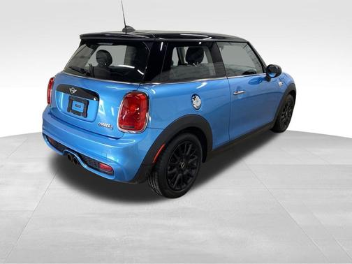 Electric Blue Metallic 2016 MINI Hardtop Cooper S