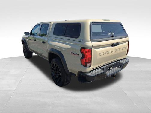 Sand Dune Metallic 2023 Chevrolet Colorado Trail Boss