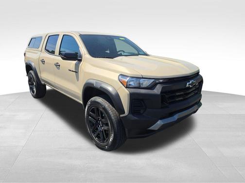 Sand Dune Metallic 2023 Chevrolet Colorado Trail Boss
