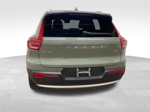 Sage Green Metallic 2023 Volvo XC40 B5 Plus Bright Theme