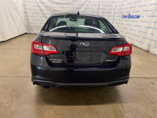 Crystal Black Silica 2018 Subaru Legacy Premium