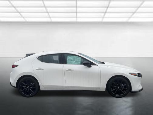 Snowflake White Pearl Mica 2026 Mazda Mazda3 2.5 Turbo AWD