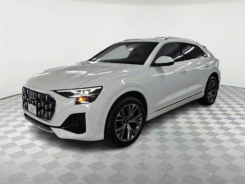 2025 Audi Q8 55 Premium