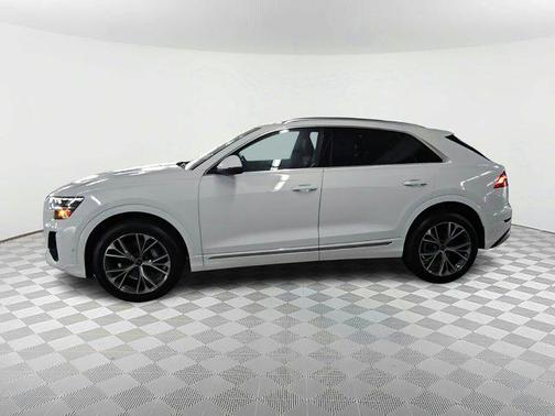 2025 Audi Q8 55 Premium