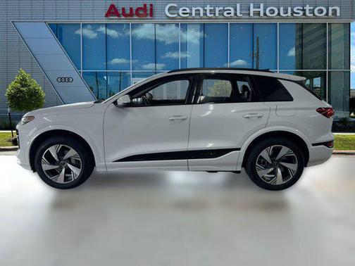 2025 Audi Q6 e-tron Premium Plus quattro