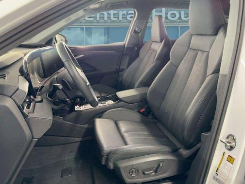 2025 Audi Q6 e-tron Premium Plus quattro