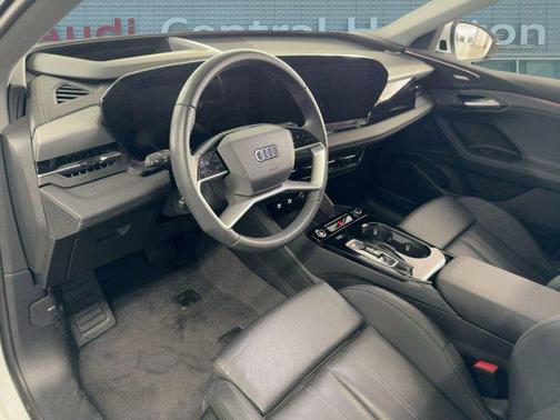 2025 Audi Q6 e-tron Premium Plus quattro