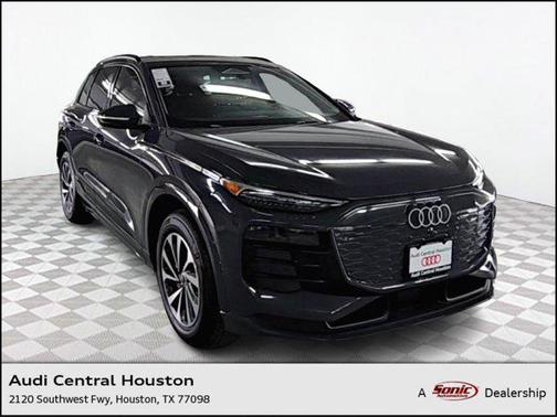 2025 Audi Q6 e-tron Premium Plus quattro