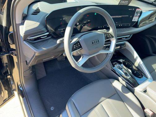 2025 Audi Q5 Premium Plus TFSI quattro S tronic