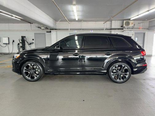 2026 Audi Q7 55 Premium Plus