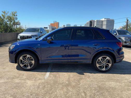 2025 Audi Q3 Premium 45 TFSI S line quattro Tiptronic