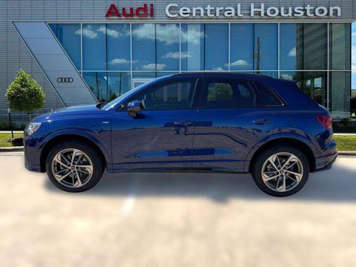 2025 Audi Q3 Premium 45 TFSI S line quattro Tiptronic