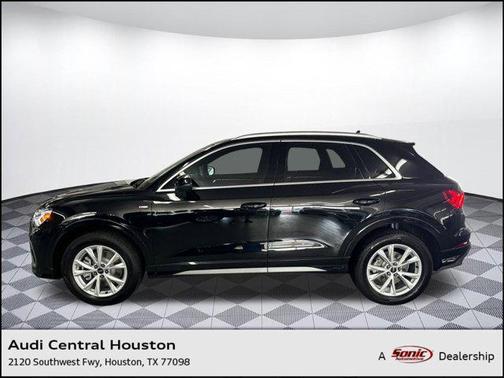 2025 Audi Q3 Premium 45 TFSI S line quattro Tiptronic