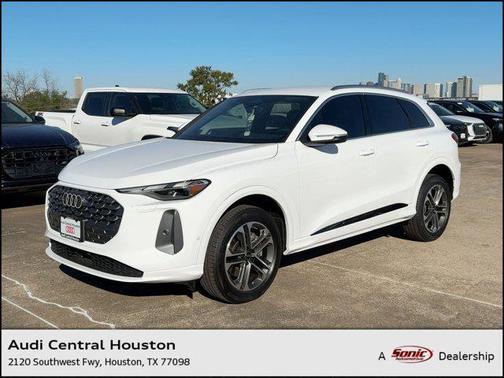 2025 Audi Q5 Premium TFSI quattro S tronic