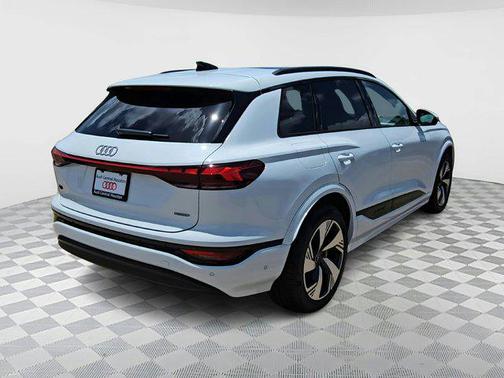 2025 Audi Q6 e-tron Prestige quattro