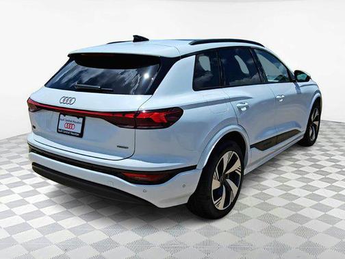 2025 Audi Q6 e-tron Prestige quattro