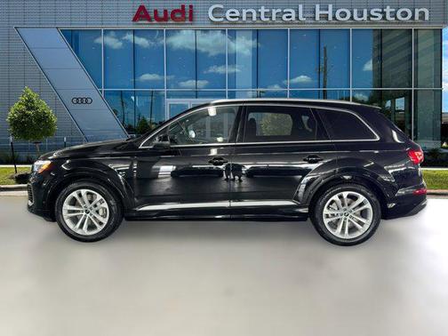 2026 Audi Q7 55 Premium Plus