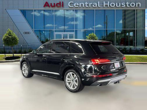 2026 Audi Q7 55 Premium Plus