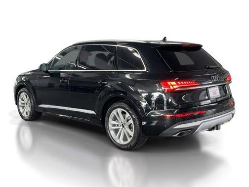 2026 Audi Q7 55 Premium Plus