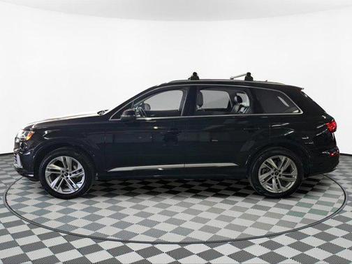 2022 Audi Q7 55 Premium Plus