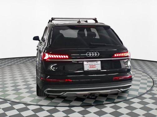 2022 Audi Q7 55 Premium Plus