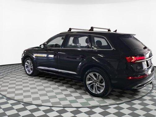2022 Audi Q7 55 Premium Plus