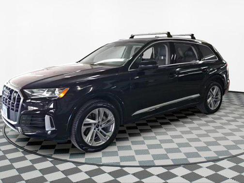 2022 Audi Q7 55 Premium Plus