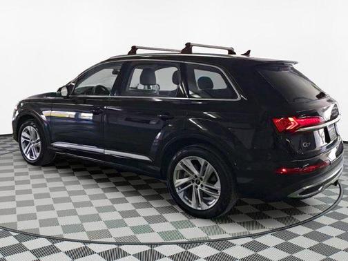 2022 Audi Q7 55 Premium Plus