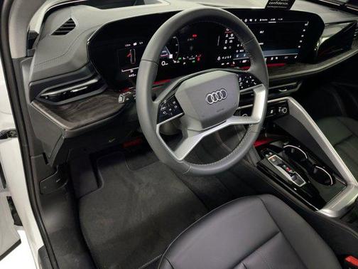 2025 Audi Q5 Premium Plus TFSI quattro S tronic