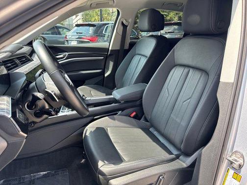 2021 Audi e-tron Premium