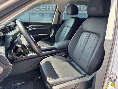 2021 Audi e-tron Premium