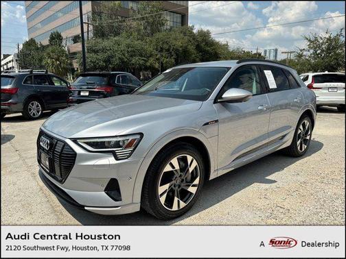 2021 Audi e-tron Premium