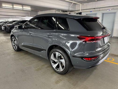 2025 Audi Q6 e-tron Premium Plus quattro