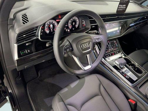 2026 Audi Q7 55 Premium Plus