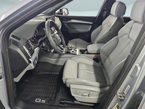 2024 Audi Q5 45 S line Premium Plus