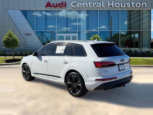 2026 Audi Q7 55 Premium Plus