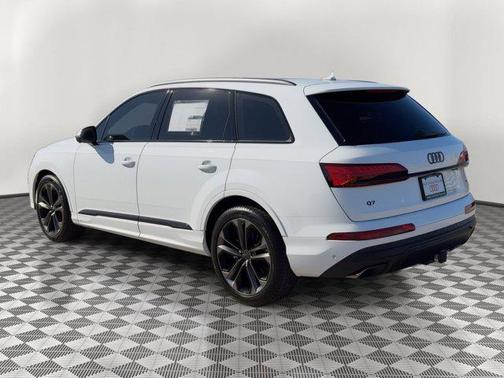 Glacier White Metallic 2026 Audi Q7 55 Premium Plus