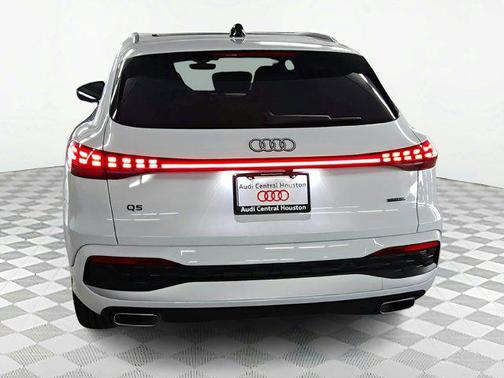 2025 Audi Q5 Premium Plus
