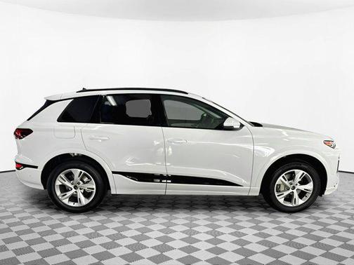 2025 Audi Q6 e-tron Premium