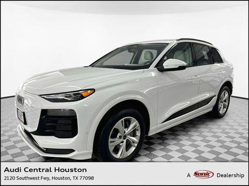 2025 Audi Q6 e-tron Premium