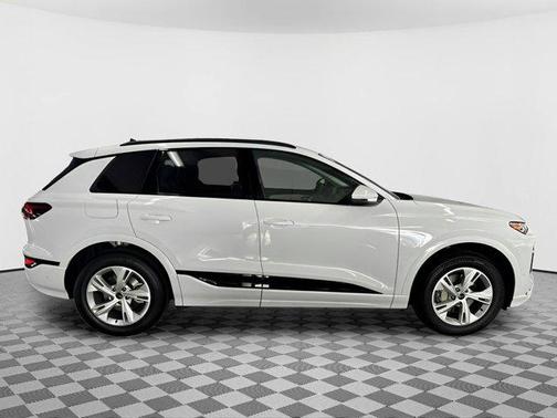 2025 Audi Q6 e-tron Premium