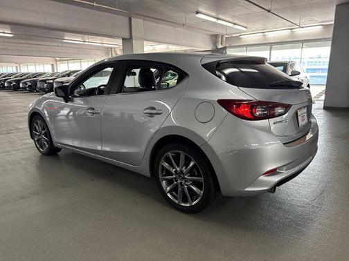 2018 Mazda Mazda3 Touring
