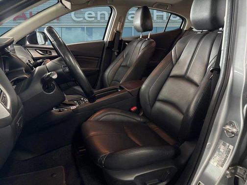 2018 Mazda Mazda3 Touring