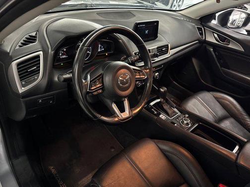 2018 Mazda Mazda3 Touring