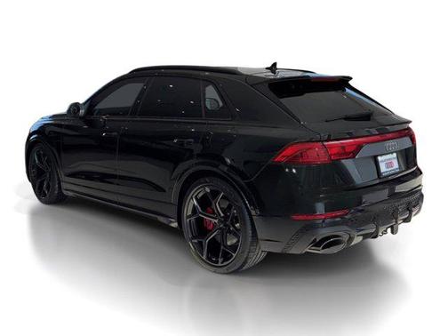 Mythos Black Metallic 2026 Audi RS Q8 4.0T